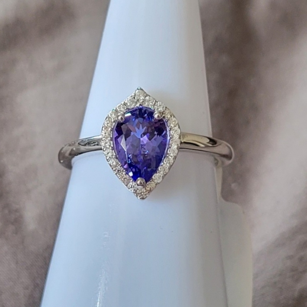 Tanzanite ring - Picture 2 of 4